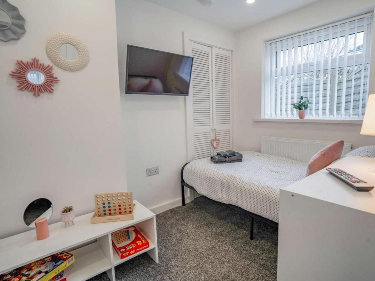 3-Bed 5-6 Berth Modernised Bungalow! เท็นบี ภายนอก รูปภาพ